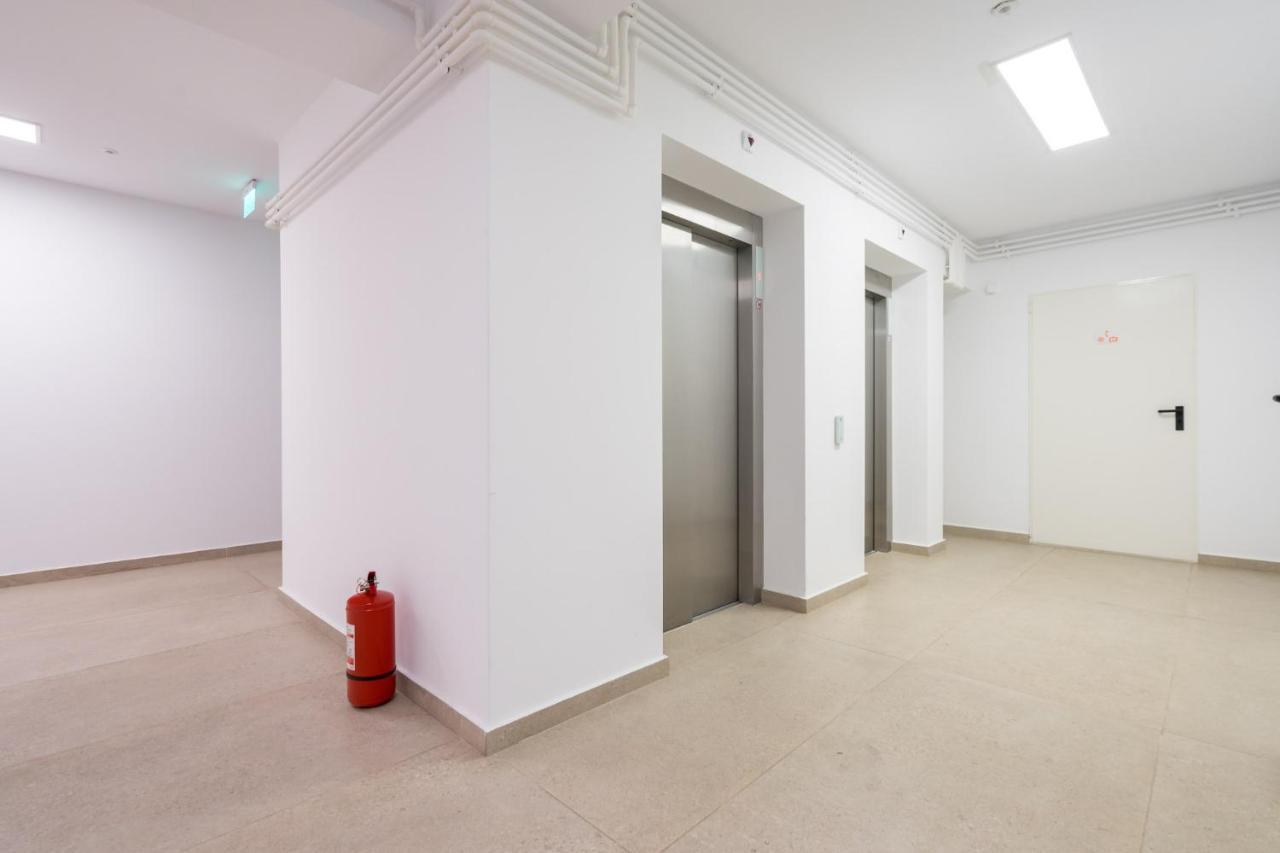 Zen Studios - Central Escape With Parking Bukarest Exterior foto