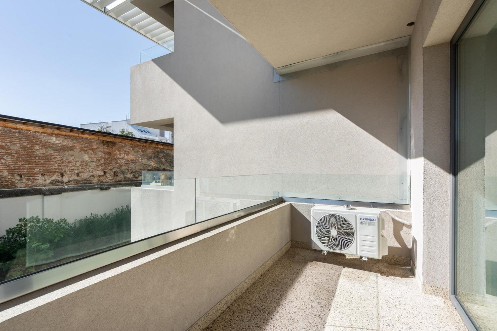Zen Studios - Central Escape With Parking Bukarest Exterior foto